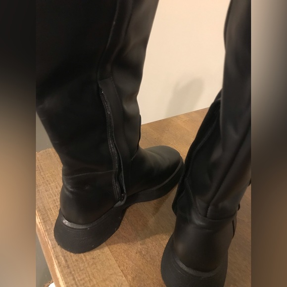 Chunky Sole Leather Boots - Picture 6 of 13